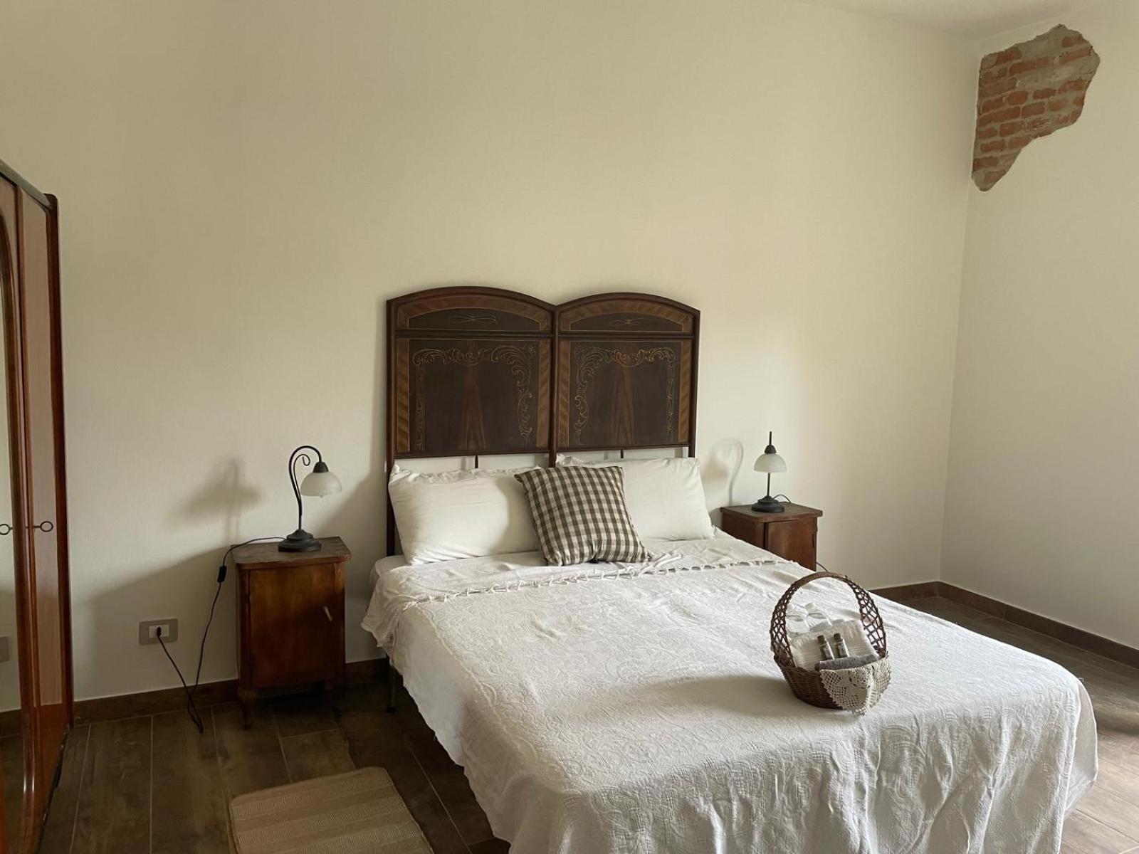 Tenuta Nissole Rocchetta Tanaro Kültér fotó